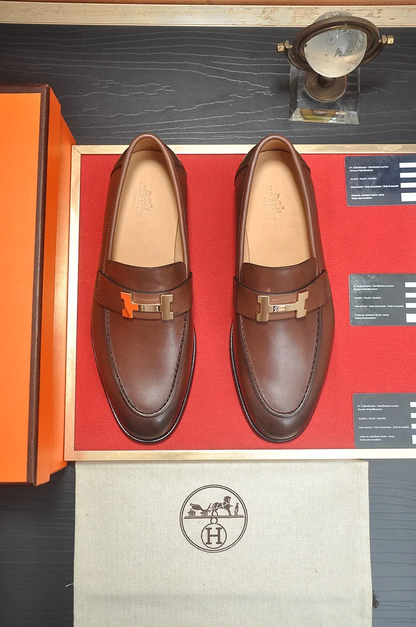 Men's shoes💰520💶[HERMES] (cowhide lining)🍀Italian top luxury🍀He does not pursue novel styles and gorgeous colors, but attracts the favor of successful men with his flawless, elegant and classic style. Formal leather shoes This very comfortable, simple and stable style allows you to easily match any style! The pattern is absolutely 1:1 refined from the original case, and we strive for excellence in materials, imported cowhide + cowhide lining💪💪💪extraordinary texture👍! .Code number: 38-45 (45 customized)